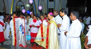 ആറയൂര്‍ വിശുദ്ധ എലിസബത്ത്‌ ദൈവാലയ തിരുനാളിന്‌ ഭക്‌തി നിര്‍ഭരമായ തുടക്കം