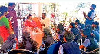 മാർ ക്രിസോസ്റ്റത്തിന് ആശംസകളുമായി വിദ്യാർഥികൾ