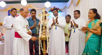 അധ്യായനത്തിനൊപ്പം അധ്യാപകർ ആധ്യാത്‌മികതക്കും പ്രാധാന്യം നല്‍കണം; ബിഷപ്‌ ഡോ.വിൻസെന്റ്‌ സുമുവൽ
