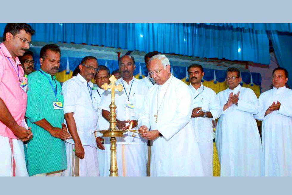 കേരളത്തിൽ ലത്തീൻ സഭ ചെയ്തുവരുന്ന സേവനങ്ങളെ തമസ്കരിക്കാനും സഭയെയും സമുദായത്തെയും അവഹേളിക്കുന്നതിനും ശ്രമം നടക്കുന്നെന്നു ബിഷപ് ഡോ.സ്റ്റാൻലി റോമൻ