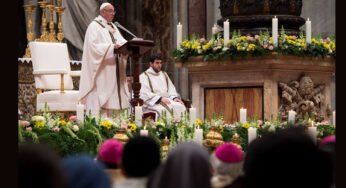 ലോ​​​കസ​​​മാ​​​ധാ​​​ന​​​ത്തി​​​നാ​​​യി പ്രാ​​​ർ​​​ഥ​​​ന​​​യി​​​ലും ഉ​​​പ​​​വാ​​​സ​​​ത്തി​​​ലും ചെ​​​ല​​​വ​​​ഴി​​​ക്കാ​​​ൻ ആ​​​ഹ്വാ​​​നം ചെ​​​യ്ത് ഫ്രാ​​​ൻ​​​സി​​​സ് മാ​​​ർ​​​പാ​​​പ്പ