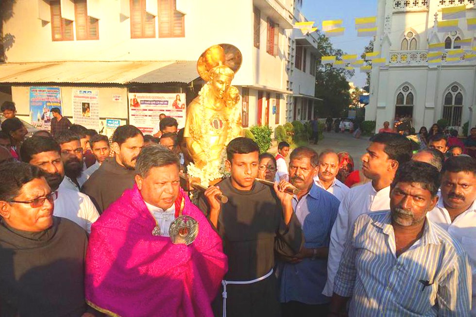 വിശുദ്ധ അന്തോണീസിന്റെ തിരുശേഷിപ്പ്‌ പാളയം പളളിയിൽ ഇന്നും കൂടി