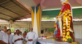 മനുഷ്യമുഖം കരുണാമയമാകണം: ഉമ്മൻചാണ്ടി