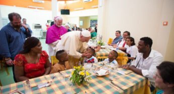 പാവങ്ങളുടെ കൂടെ നാമഹേതുക തിരുനാൾ ആഘോഷിച്ച്, പാവങ്ങളുടെ പാപ്പാ