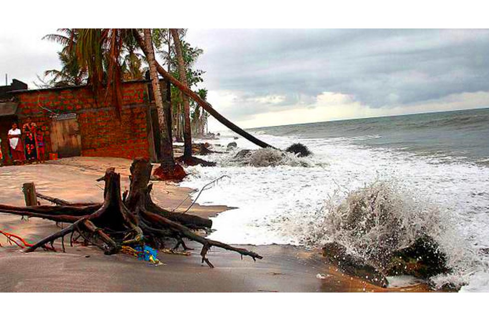 ദുരിതങ്ങളൊഴിയാതെ ആലപ്പുഴ കടലോര ഗ്രാമങ്ങൾ… കൈതാങ്ങുമായി ആലപ്പുഴ രൂപതയിലെ എൽ.സി.വൈ.എം.