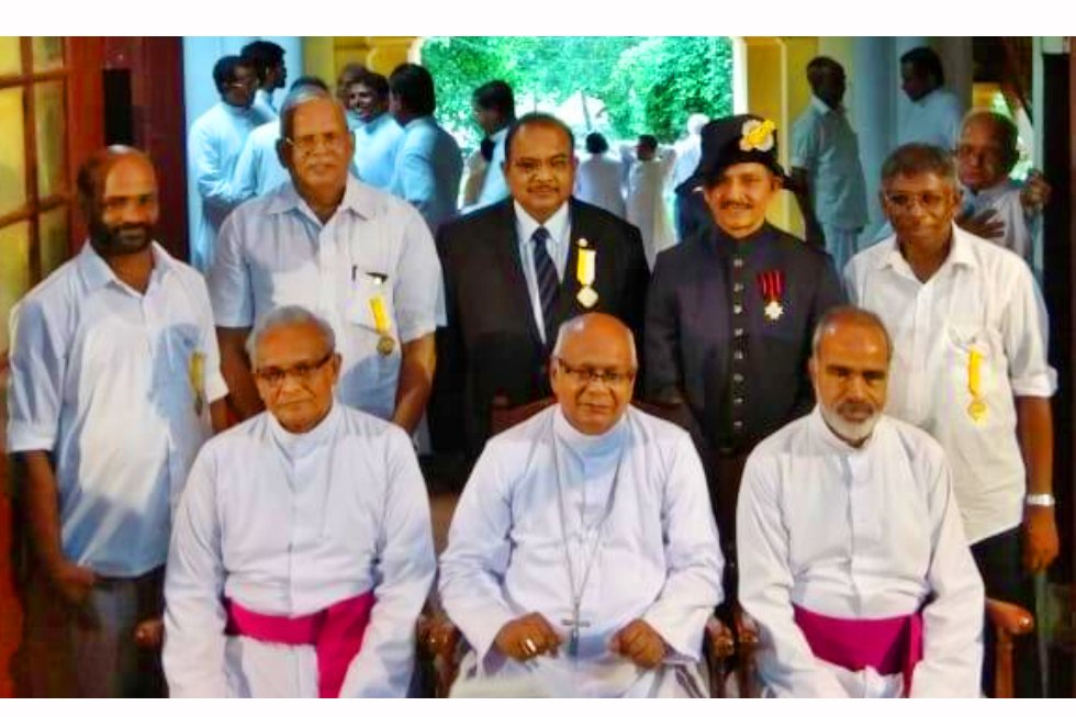 കൊച്ചി രൂപതയിലെ 2 വൈദികരെ മോൺസിഞ്ഞോർ പദവിയിലേക്കും 5 അൽമായരെ പേപ്പൽ ബഹുമതികളിലേയ്ക്കും ഉയർത്തി