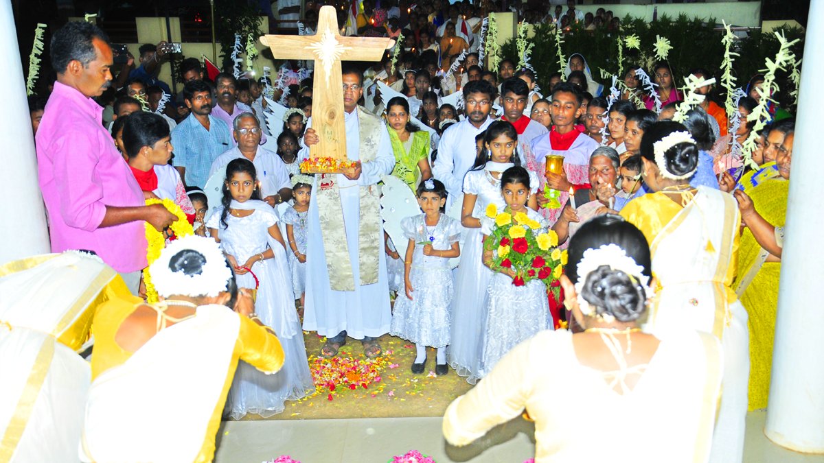 കുരിശുമലയില്‍ വിശുദ്ധകുരിശിന്‍റെ മഹത്വീകരണ തിരുനാളും മിഷന്‍ ക്രോസിന്‍റെ പ്രതിഷ്ഠയും