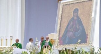 വേദനിക്കുന്നവരുടെ സമീപത്തെത്തുകയും പക്ഷംചേരുകയും ചെയ്യുന്ന ഉറച്ച നിലപാടിനുടമയാണ് പരിശുദ്ധ കന്യകാമറിയം; ഫ്രാൻസിസ് പാപ്പാ