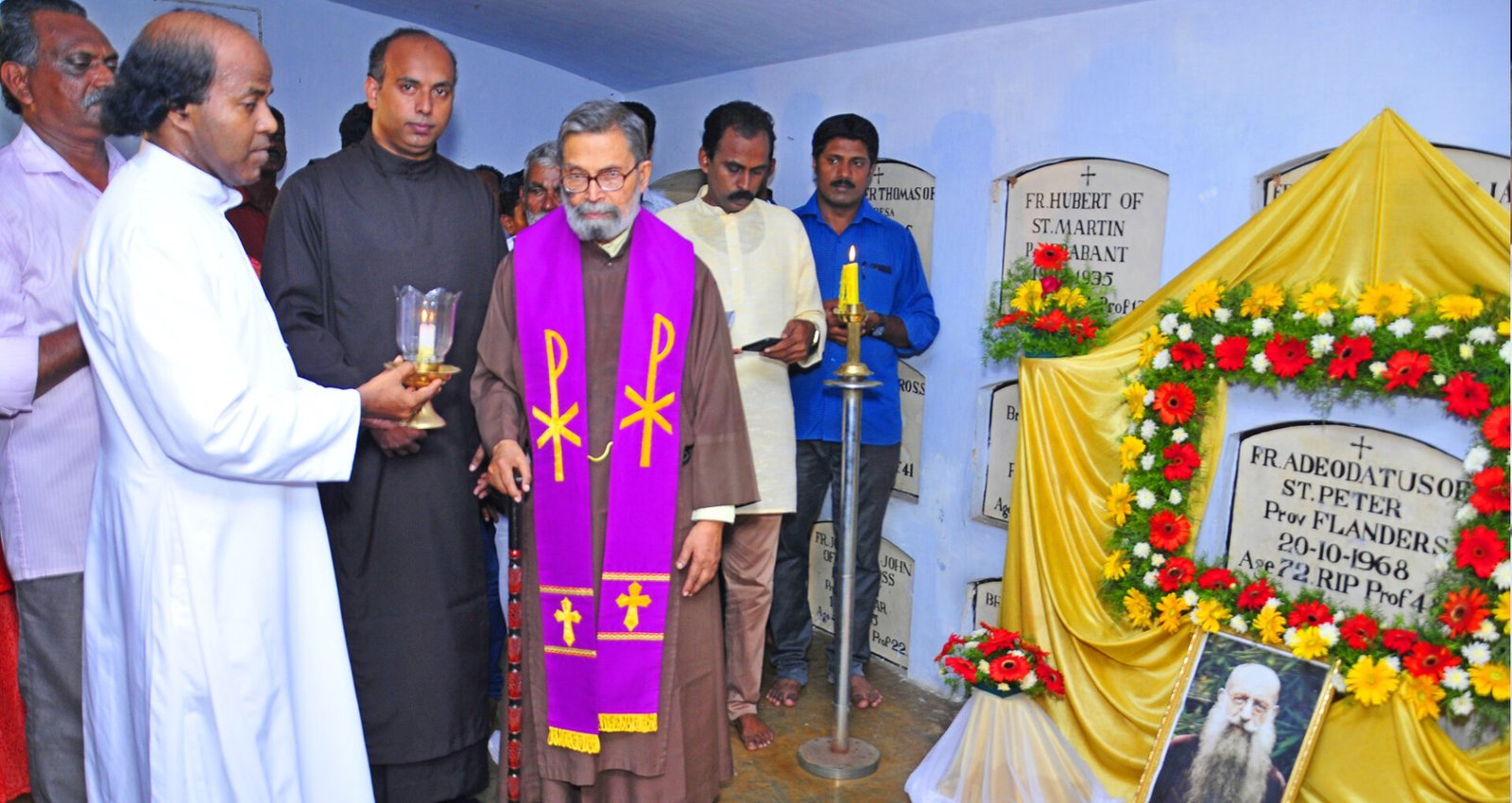 ഫാ.അദെയോദാത്തൂസ് ദൈവദാസപദവി; പാങ്ങോട് കബറിടത്തില്‍ നിന്ന് ദീപശിഖാ പ്രയാണം തുടങ്ങി