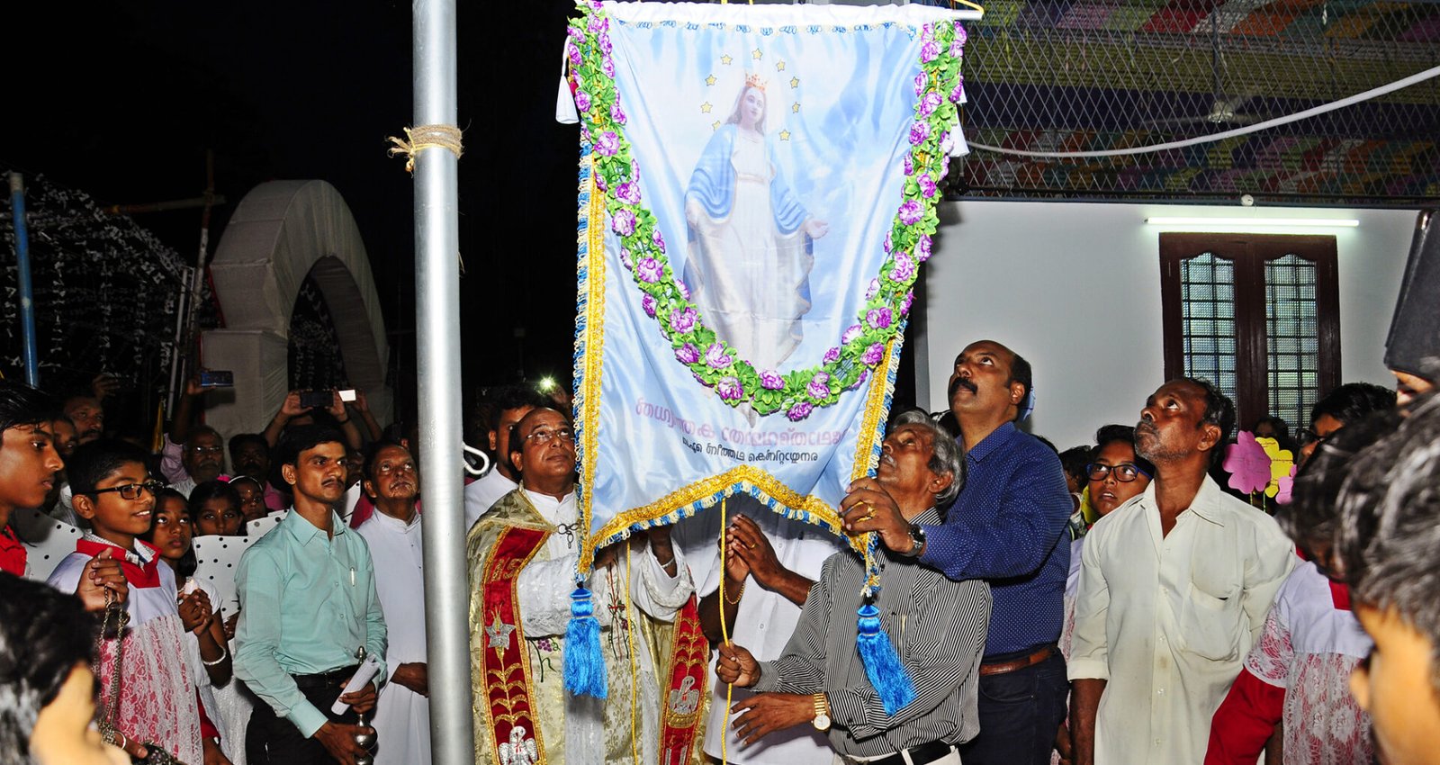 നെയ്യാറ്റിന്‍കര അമലോത്ഭവമാതാ കത്തീഡ്രല്‍ തിരുനാളിന് ഭക്തി നിര്‍ഭരമായ തുടക്കം