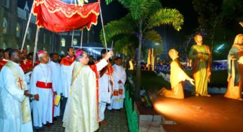 അര്‍ത്തുങ്കലിനെ സ്വര്‍ഗീയ ആരാമമാക്കി റോസറി പാര്‍ക്ക്