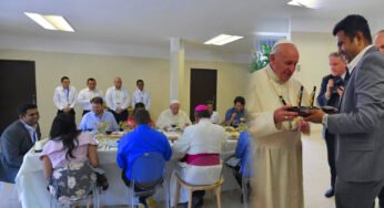 പനാമയില്‍ പാപ്പായ്ക്കൊപ്പം ഉച്ചഭക്ഷണം കഴിക്കാൻ അവസരം കിട്ടിയതിൽ ഒരു മലയാളിയും