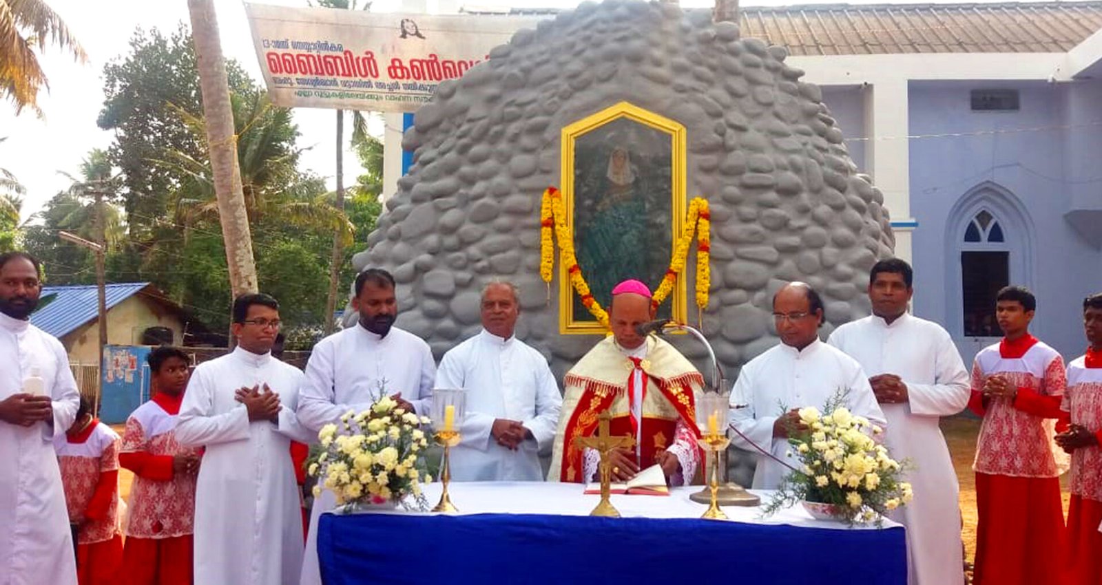 ബാലരാമപുരം ഫൊറോന ദേവാലയത്തിലെ വൈദികഭവനം ആശീര്‍വദിച്ചു