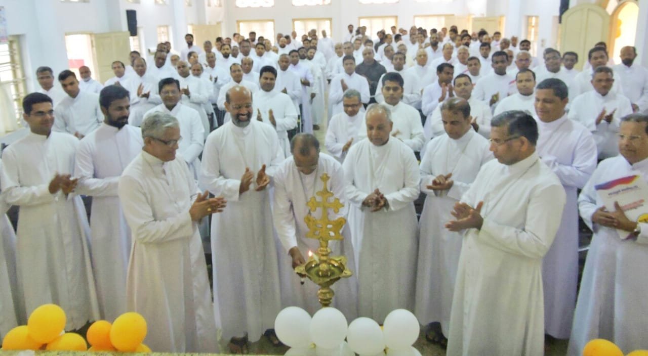 കൂട്ടായ്മയാണ് സഭയുടെ ശക്തി; സീറോ മലബാര്‍ സഭയയുടെ തലശ്ശേരി പ്രവിശ്യാ സംയുക്ത വൈദികസമിതി സമ്മേളനം