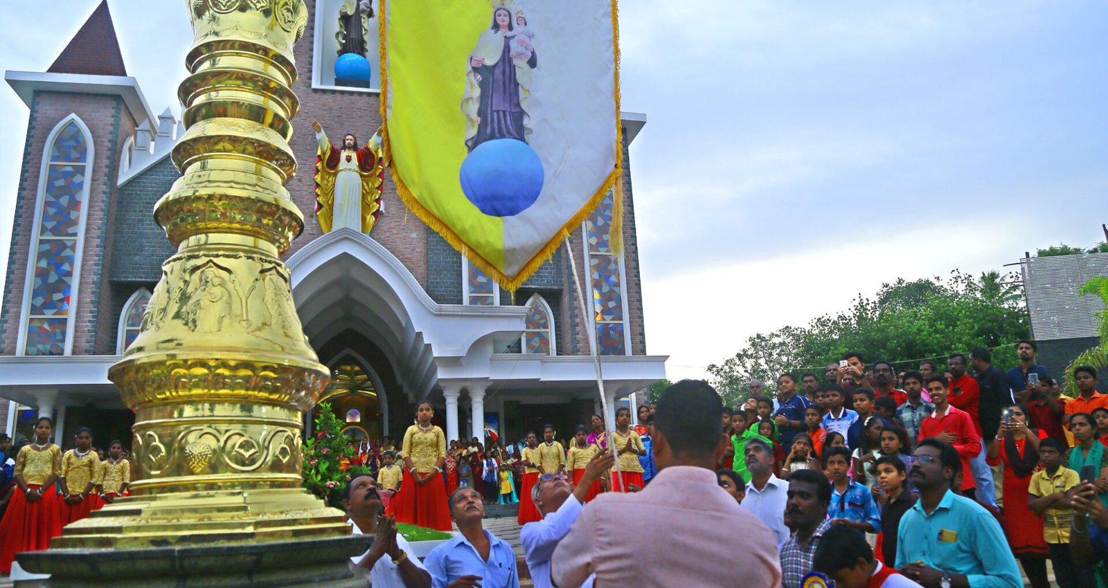 മരിയാപുരം കര്‍മ്മലമാതാ ദേവാലയ തിരുനാളിന് കൊടിയേറി