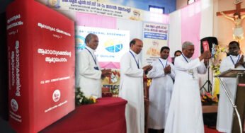 മലയാളത്തിലെ ആദ്യത്തെ ലത്തീന്‍ ആരാധനക്രമ വിജ്ഞാനകോശം വാല്യം-1; “ആരാധനക്രമത്തിന്റെ ആമുഖപഠനം” പുറത്തിറങ്ങി