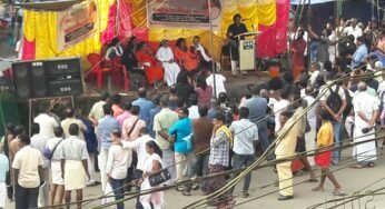 ഐക്യദാർഢ്യ കേരളത്തിന്റെ കരിഞ്ഞ ചിറകുകളും, കഥകൾ പറയുന്ന ക്യാമറ കണ്ണുകളും