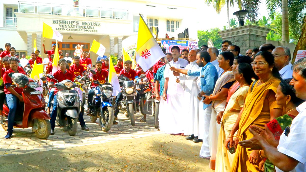 ലത്തീന്‍ സമുദായ സംഗമം; കെ.സി.വൈ.എം. വിളംബര ബൈക്ക് റാലി തുടങ്ങി