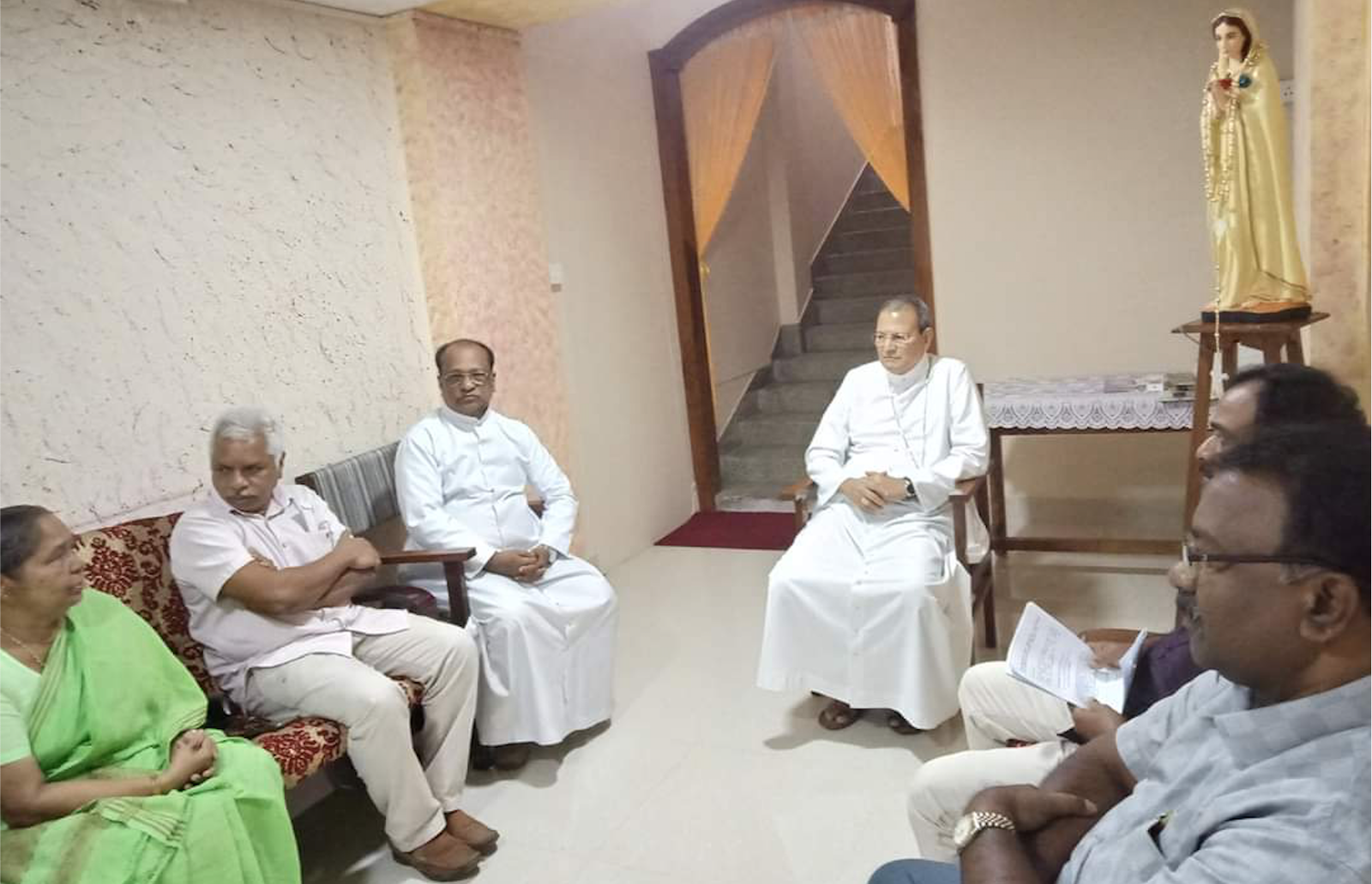 മൂലമ്പിള്ളി ജനകീയ കമ്മീഷൻ അംഗങ്ങൾ ആർച്ച് ബിഷപ്പുമായി കൂടിക്കാഴ്ച നടത്തി