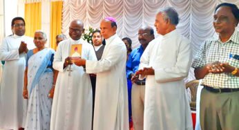 മോണ്‍.എ.ജയിംസിന്റെ ജീവചരിത്രം “വക്കീലച്ചന്റെ ധന്യജീവിതം” പുറത്തിറങ്ങി