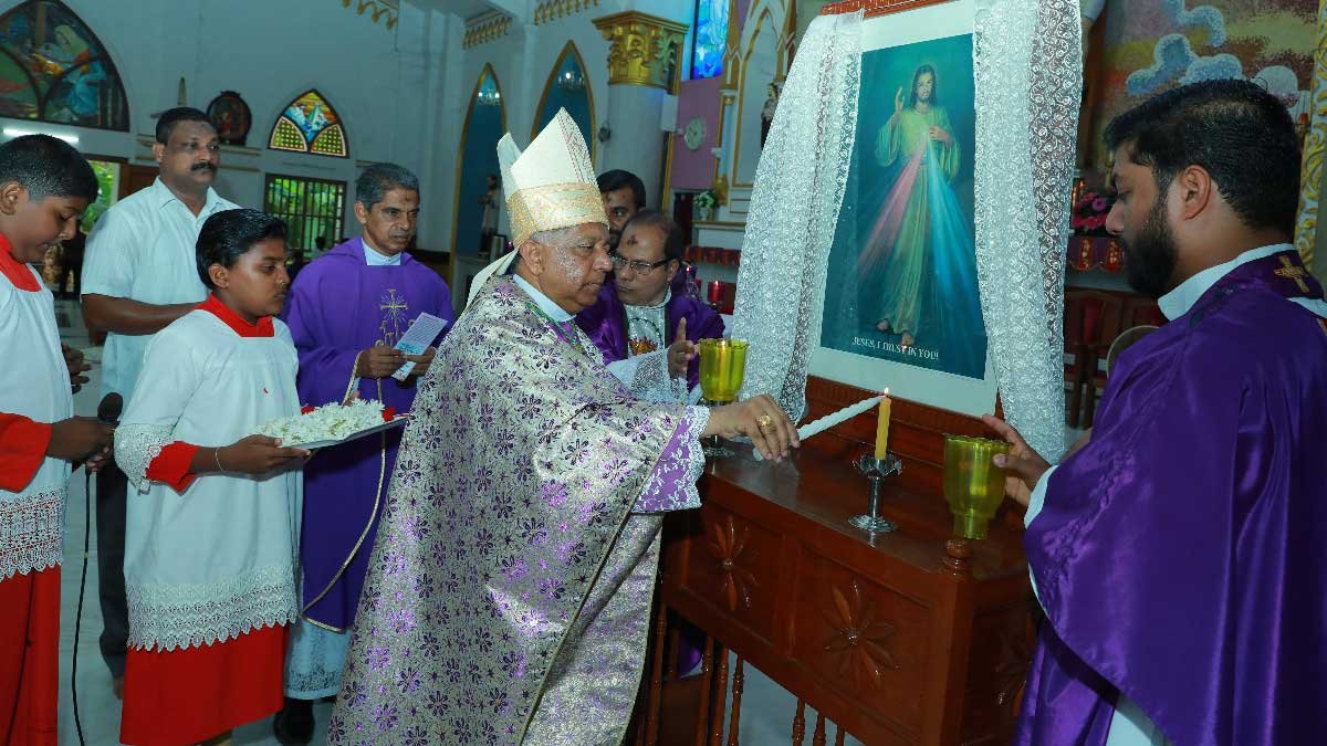 ഉപവാസം ദൈവത്തിലേക്കും സഹോദരനിലേക്കുമുള്ള തിരിച്ചുവരവാണ്; ബിഷപ്പ്‌ ഡോ.അലക്സ് വടക്കുംതല