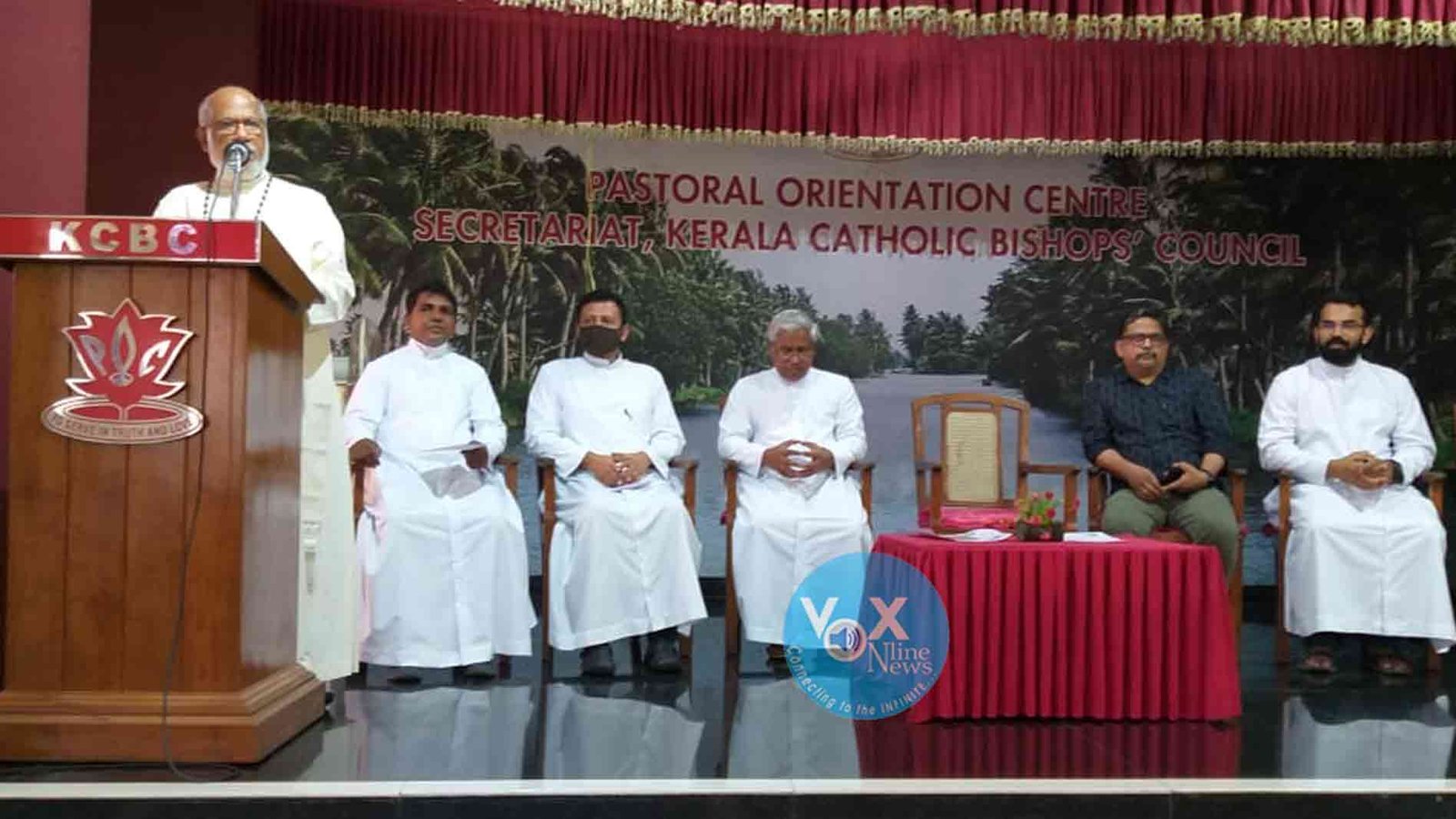 കേരള കത്തോലിക്കാ സഭാ ആസ്ഥാനത്ത് മാധ്യമ പ്രവർത്തകർക്കായി ക്രിസ്മസ് ആഘോഷമൊരുക്കി കെ.സി.ബി.സി.