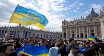വത്തിക്കാന്‍ ചത്വരത്തില്‍ ഉക്രെയ്ന്‍ പതാകകള്‍ പാറിപ്പറന്നു