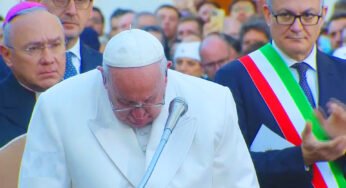 അമലോത്ഭവമാതാവിന്‍റെ തിരുനാളില്‍ പ്രാര്‍ഥനക്കിടെ പൊട്ടിക്കരഞ്ഞ് ഫ്രാന്‍സിസ് പാപ്പ