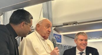 ഫ്രഞ്ച് ദ്വീപിലേക്ക് പാപ്പയെ അനുഗമിച്ച് കര്‍ദിനാള്‍ ജോര്‍ജ്ജ് കൂവക്കാട്