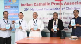 പ്രിന്റ് ജേര്‍ണലിസം ഇന്‍ ദി ഡിജിറ്റല്‍ ഏജ് എന്ന ഗ്രന്ഥം പ്രകാശനം ചെയ്തു